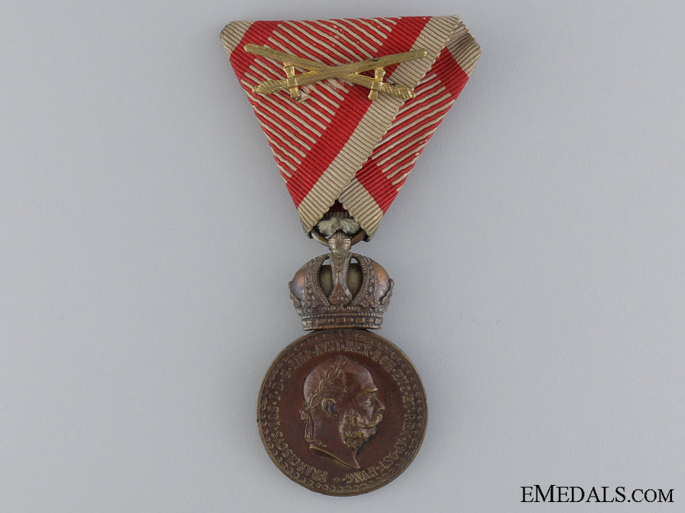 a_cased_austrian_military_merit_medal_by_rothe;_air_force_engraved_img_04.jpg5454fb67b3819
