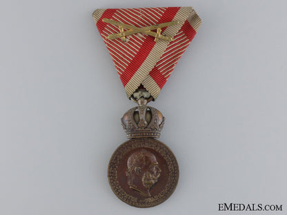 a_cased_austrian_military_merit_medal_by_rothe;_air_force_engraved_img_04.jpg5454fb67b3819