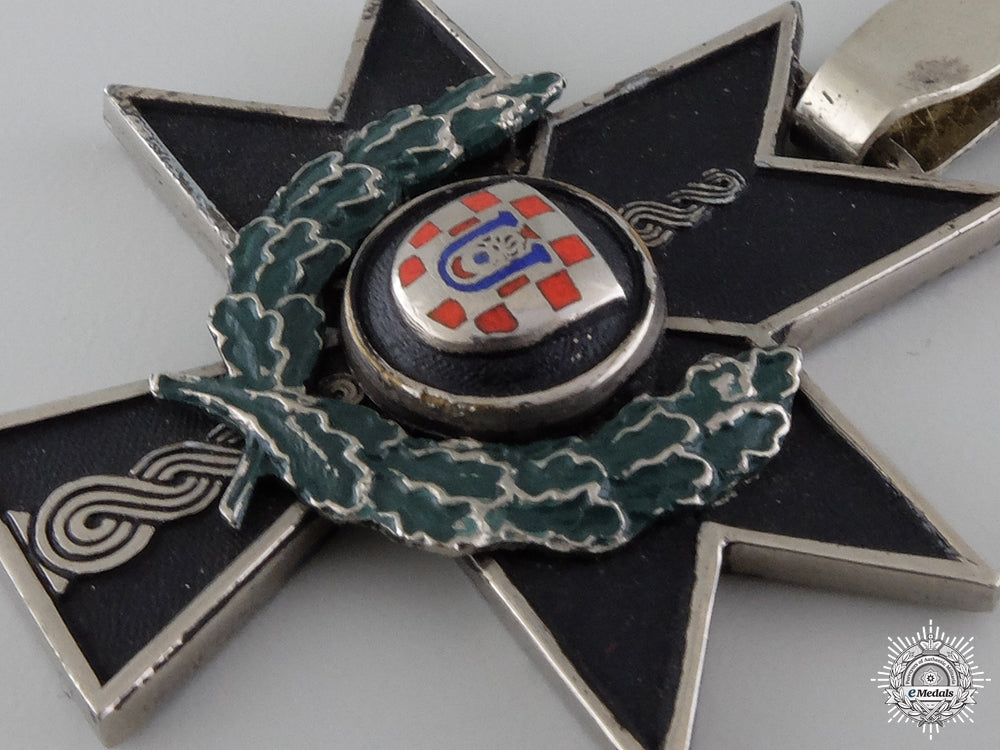 a_croatian_order_of_iron_trefoil_with_oakleaves_img_04.jpg54a1a6757d3cc