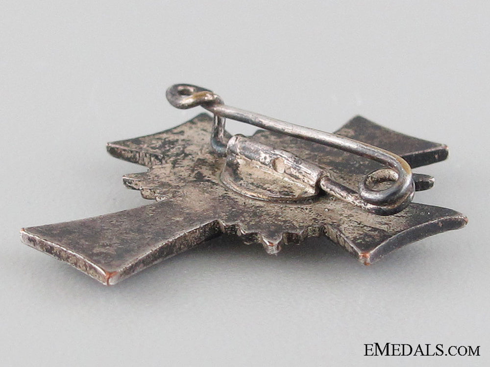 a_midsize_mothers_cross;_silver_grade_img_04.jpg5315e522cad6b