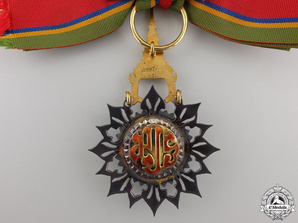 a_thai_order_of_the_white_elephant:_breast_star_set_img_04.jpg5575cc7440d86