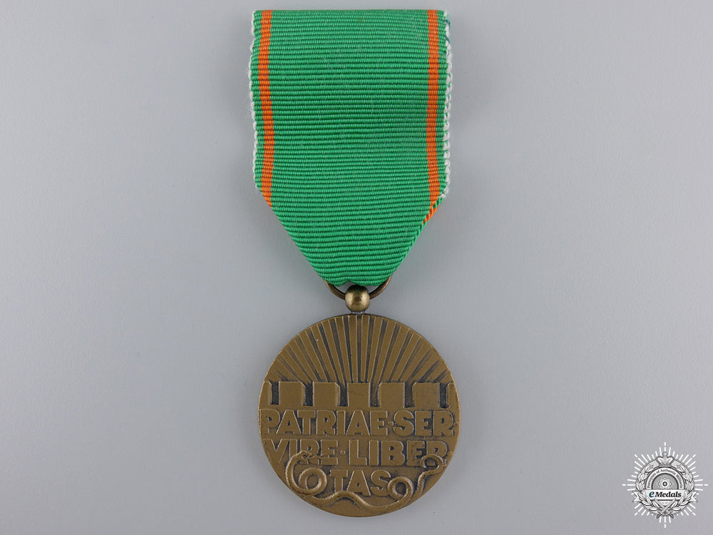 a_second_war_dutch_volunteer's_medal_with_box_img_04.jpg54e8d78d18553