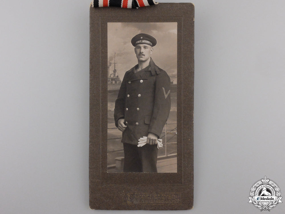 a_first_war_german_naval_league_bravery_medal&_photograph_img_04.jpg553e3d99d54a8