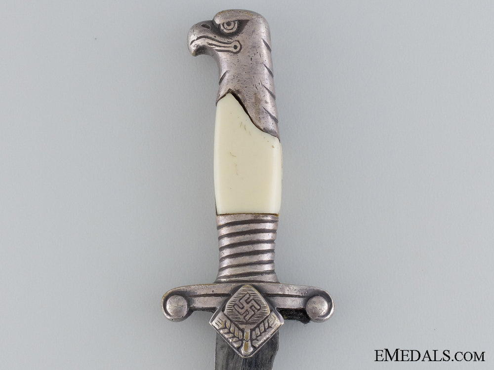 a_miniature_rad_leader's_dagger_by_h.w.pauseback_img_04.jpg545391b1297ff