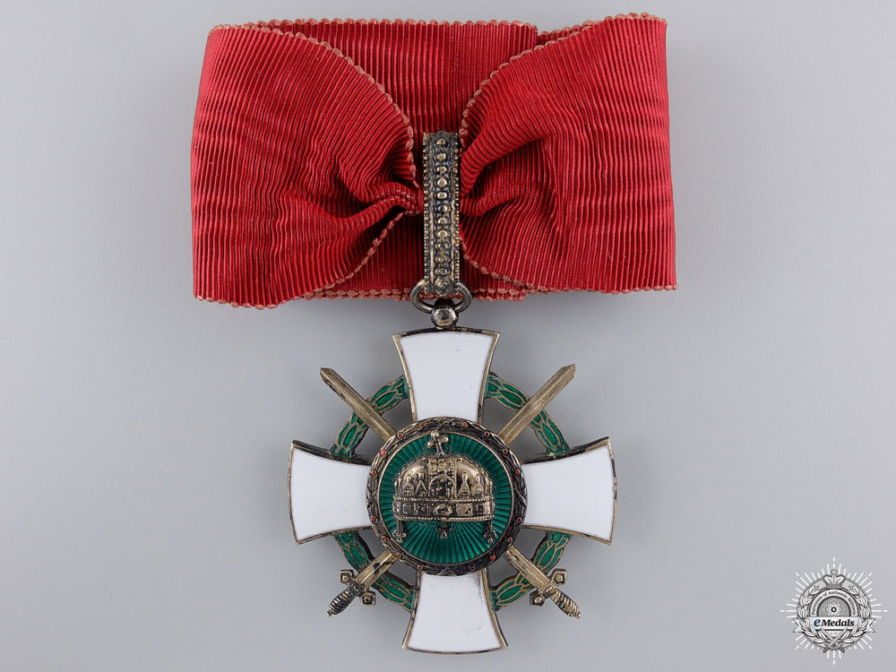 a1942_hungarian_order_of_the_holy_crown,_commander’s_cross_with_swords_img_04.jpg54e39e734f5b2