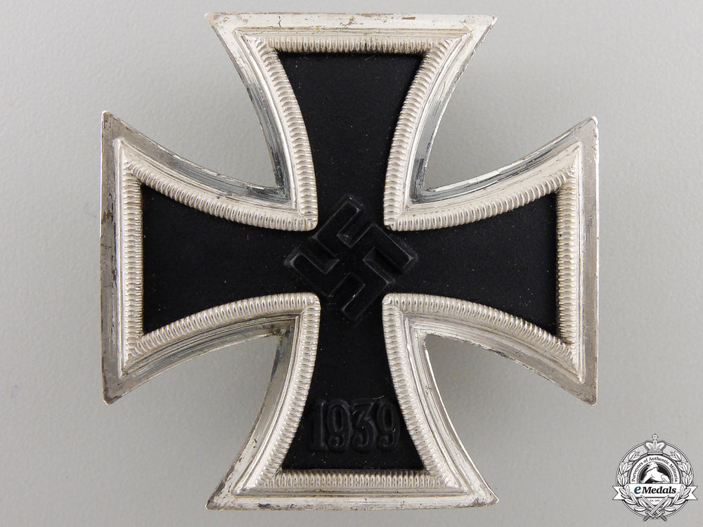 a_mint_iron_cross_first_class1939_with_case_img_04.jpg555642acaba45