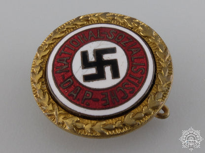 a_golden_party_badge_of_the_assessor_of_the_regional_court_in_schwaben_img_04.jpg547a09320c746