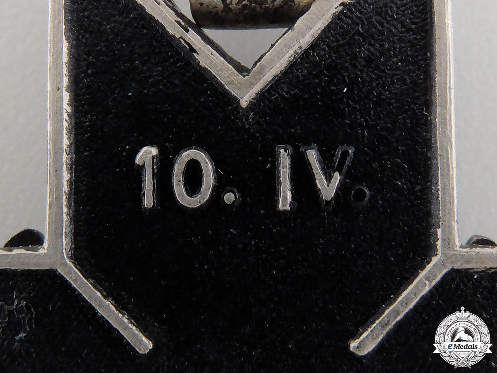 a_croatian_order_of_the_iron_trefoil;_first_class_cross_with_oakleaves_img_04.jpg553fe6c40c007