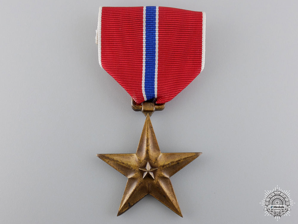 an_american_second_war_bronze_star_with_case_img_04.jpg54905b89b4a97