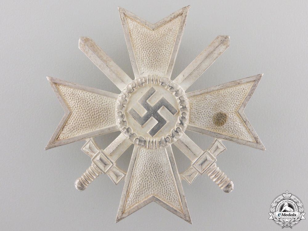 a_mint_war_merit_cross_first_class_with_swords&_case_img_04.jpg554a4e916f7ce