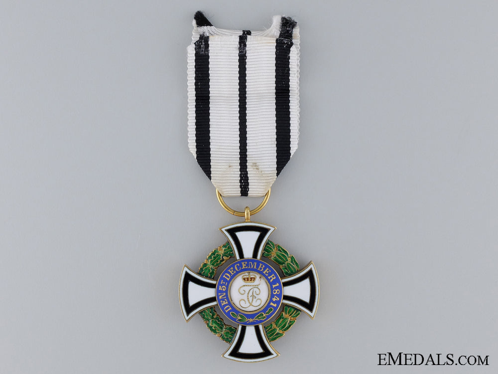 hohenzollern,_house_order_of_hohenzollern;_honour_cross_second_class,_in_gold_img_04.jpg53ab1c0bca15c