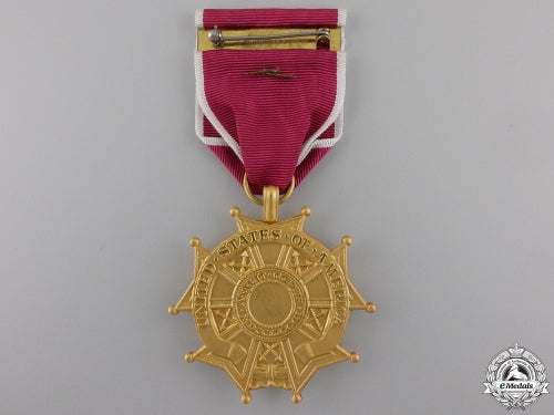 an_american_legion_of_merit;_legionnaire_grade_with_oak_cluster_img_04.jpg558974049eb35