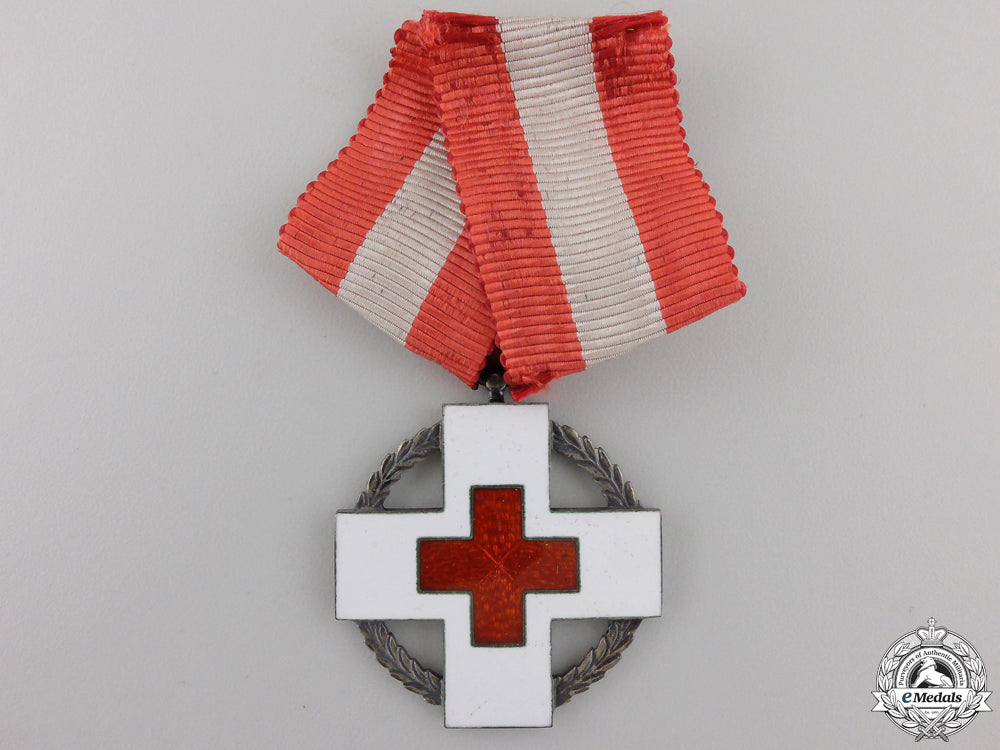 a_danish_red_cross_decoration_with_case_img_04.jpg5565d76db6b9c