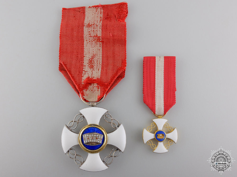 italy,_kingdom._an_order_of_the_crown_in_gold;_victor_emanuele_iii_img_04.jpg54c29e6e5a537_1_1