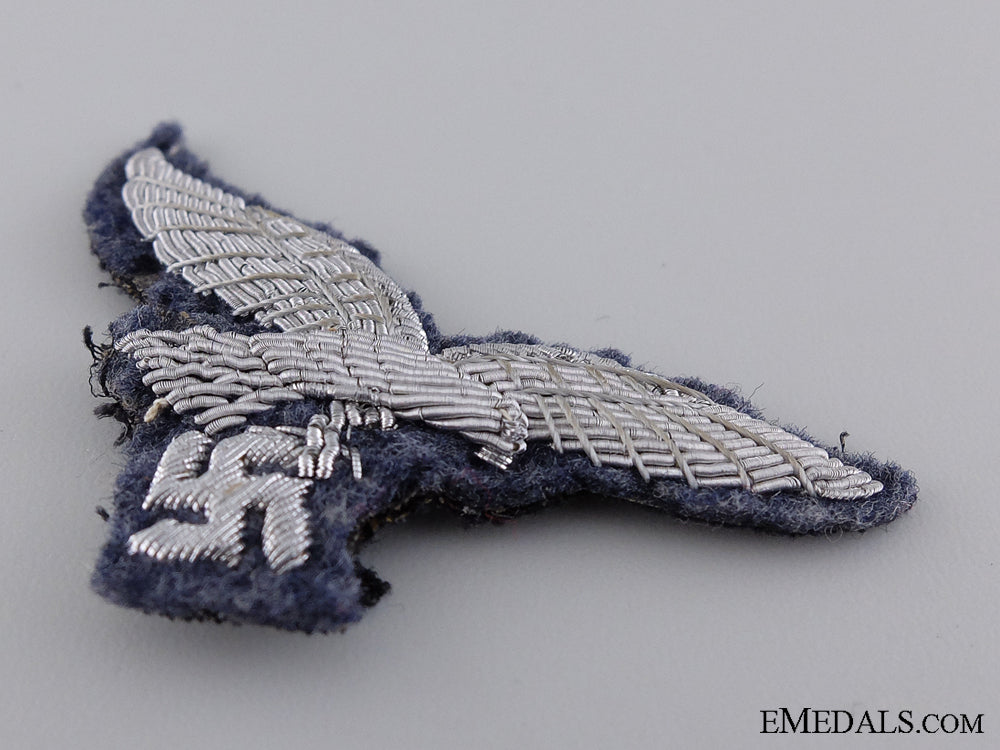 a_luftwaffe_officer_visor_wreath_and_eagle_img_04.jpg544e72f619236