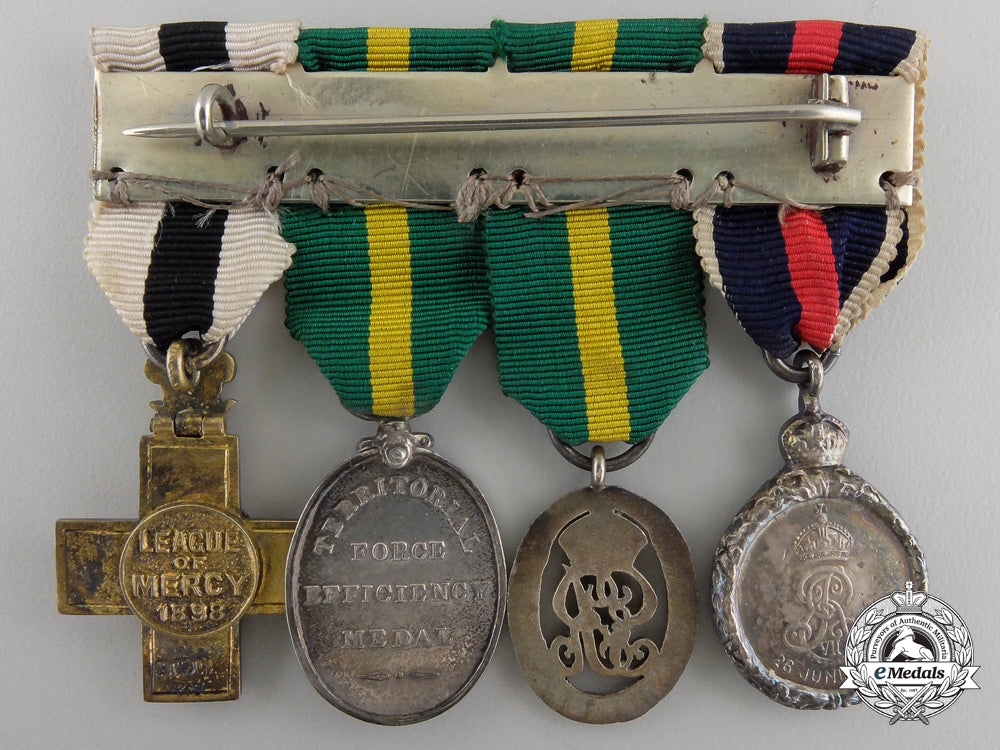 a_fine_edward_vii_miniature_group_img_04.jpg55ce42f3e3633