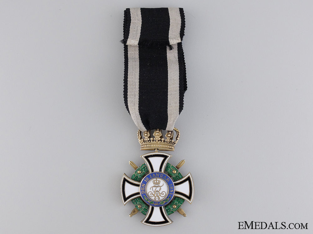 a_prussian_house_order_of_hohenzollern,_knight's_cross_by_godet&_söhn_img_04.jpg544e7573aeca4