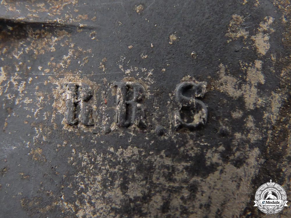 a_silver_grade_tank_badge_by_rudolf_richter,_schlag_img_04.jpg556ca1cf86cca
