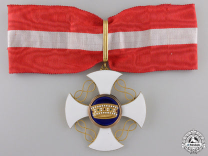 a_fine_italian_order_of_the_crown_in_gold_img_04.jpg556de582c8ee7