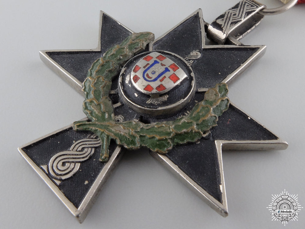 a_croatian_order_of_iron_trefoil3_rd_class_with_oak_leaves_img_04.jpg54c7a57f3d052