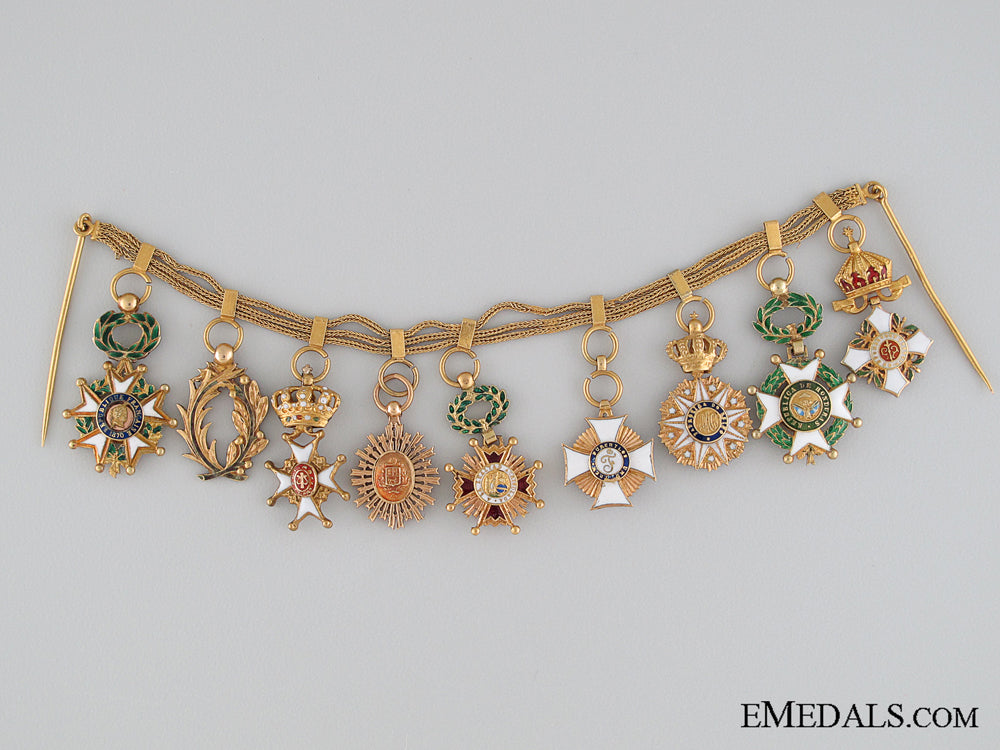 a_early20_th_century_french_gold_miniature_group_of_nine_img_04.jpg53455738cbf6e