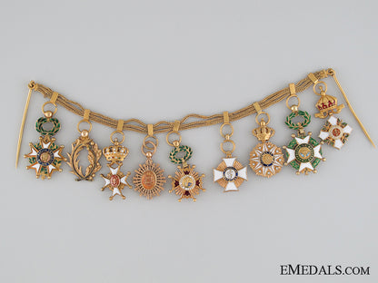 a_early20_th_century_french_gold_miniature_group_of_nine_img_04.jpg53455738cbf6e
