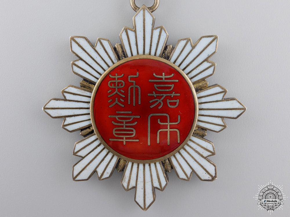 a_chinese_order_of_the_precious_brilliant_golden_grain;3_rd_class_commander_img_04.jpg54f4bacbe9aff