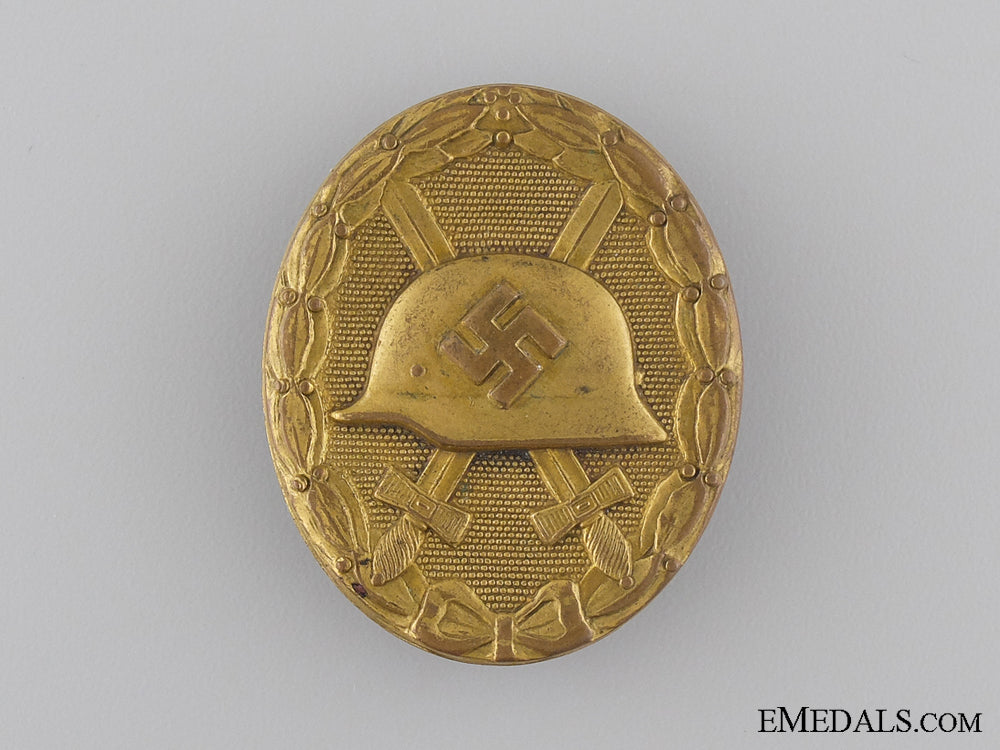 an_early_gold_grade_wound_badge_in_case_of_issue_img_04.jpg53d163e0349f6