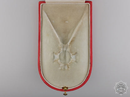 an_austrian_military_merit_cross_case_for_officer's_of_the_airship_division_img_04.jpg54a70a6b55e5c