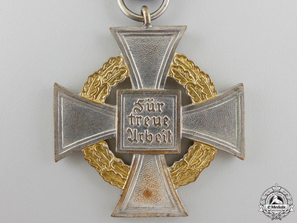 a_german_faithful_service_cross;1_st_class_with_miniature_img_04.jpg55c0cce0c7bc8