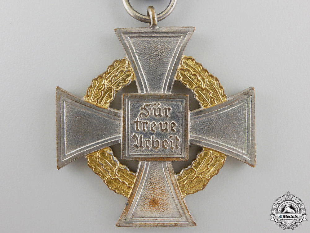 a_german_faithful_service_cross;1_st_class_with_miniature_img_04.jpg55c0cce0c7bc8