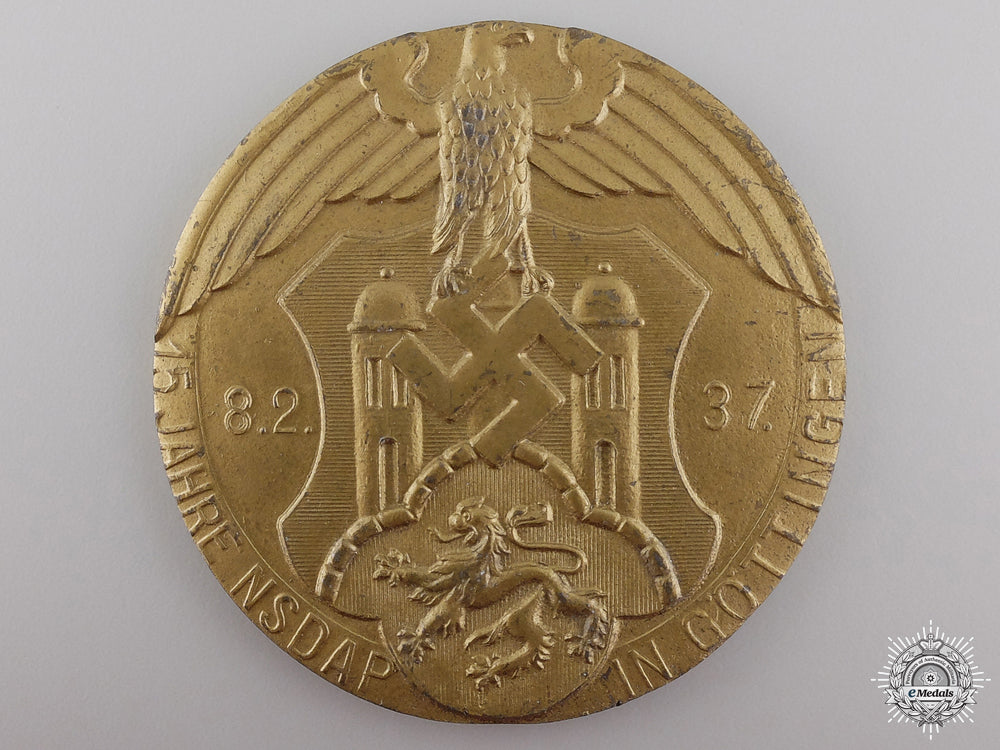 an_nsdap_göttingen_table_medal_with_case;_m/183_img_04.jpg54a1bf433fa88