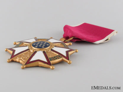 american_legion_of_merit,_legionnaire_grade_img_04.jpg52ed17e4c3c81