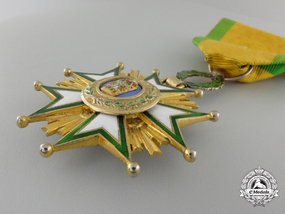 an_iranian_order_of_the_crown;4_th_class_officer_img_04.jpg55cb9939ec05f