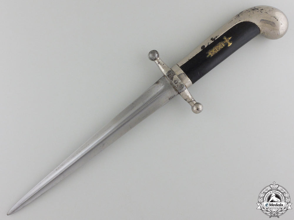 an_italian_mvsn"_blackshirts"_model1925_dress_dagger_img_04.jpg55c6079667146