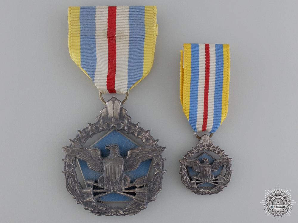 an_american_defense_superior_service_medal_img_04.jpg54a2da1c85082