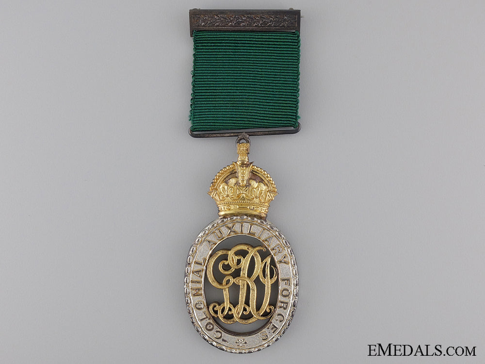 colonial_auxiliary_forces_officer_decoration_with_case_of_issue_img_04.jpg53ecdb5aed79b