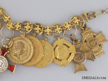 a_fine_set_of11_miniatures_on_a_gold_chain1900-1910_img_04.jpg53ff7f8a23ade