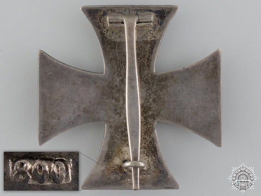 a_first_war_iron_cross_first_class1914;800_silver_with_case_img_05.jpg54ba90120f3c2