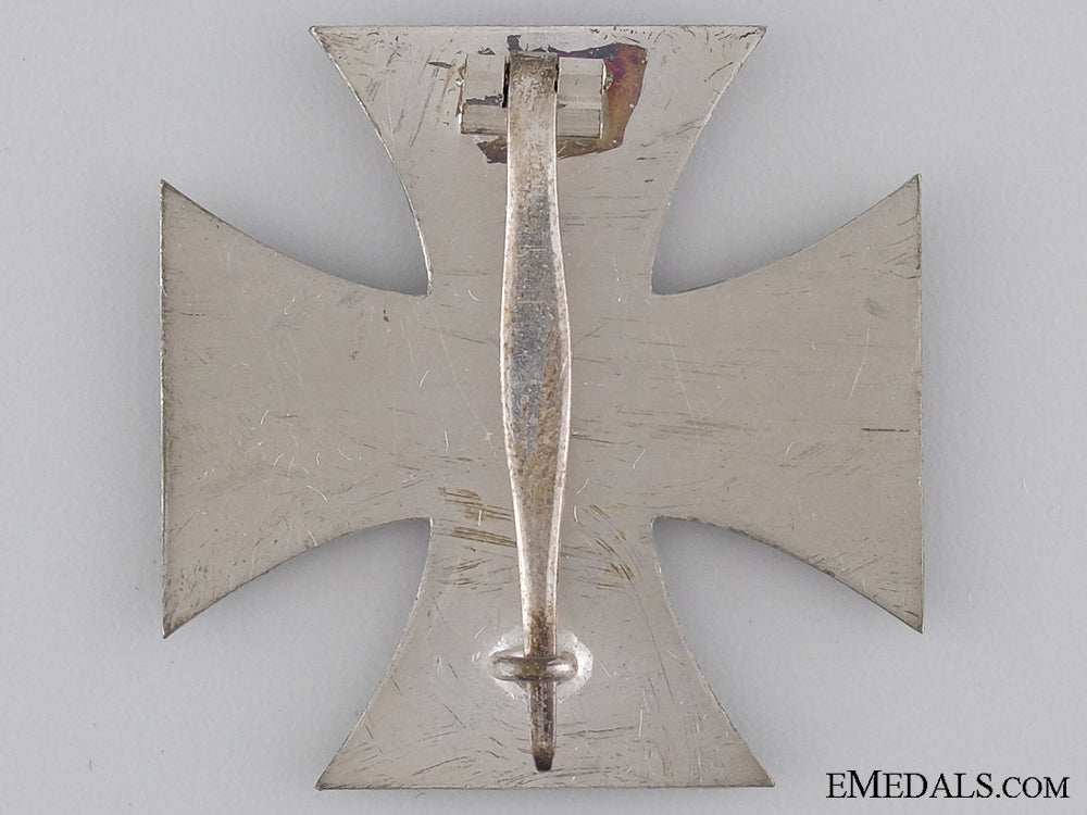 1914_first_class_iron_cross_with_case_of_issue_img_05.jpg53e6202d598c2