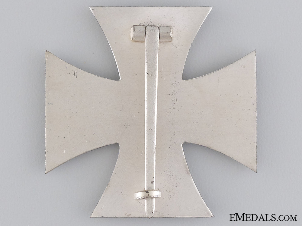 a_mint_cased_iron_cross_first_class1939_img_05.jpg543308c8f32d4