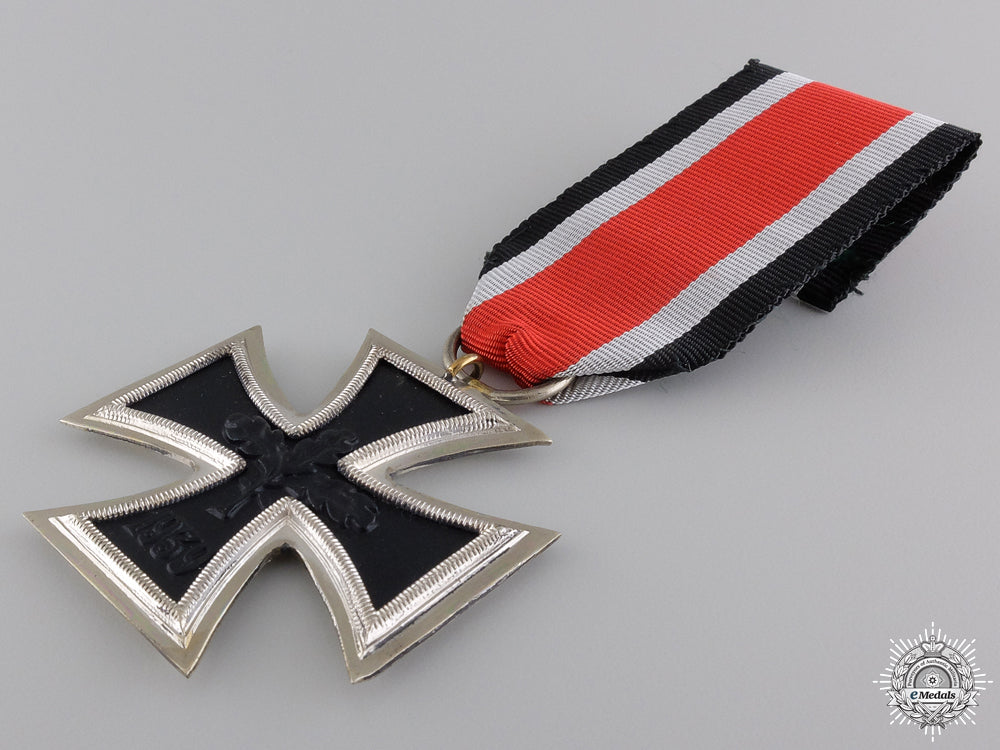 an_iron_cross_second_class;1957_version_img_05.jpg5478e5ab854b3