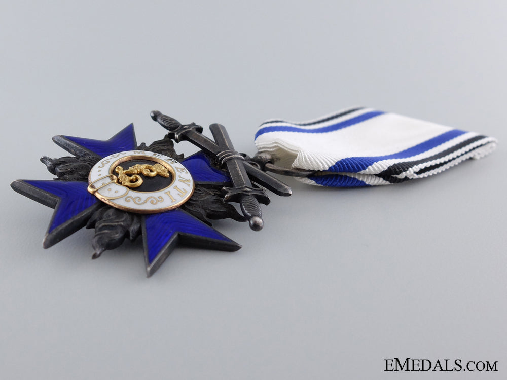 bavarian_order_of_military_merit;_knights_cross_fourth_class_with_swords_img_05.jpg53b44e2ab35ed