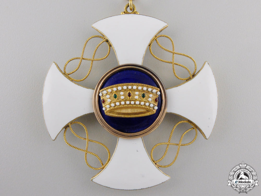 a_fine_italian_order_of_the_crown_in_gold_img_05.jpg556de58c1533c