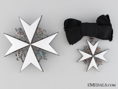 united_kingdom._an_order_of_st._john_dame_of_grace_star_and_badge_img_05.jpg52f51ddd9b20a_1