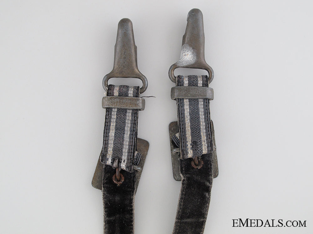 luftwaffe_dagger_hangers_d.r.g.m._img_05.jpg530cddc9d21db