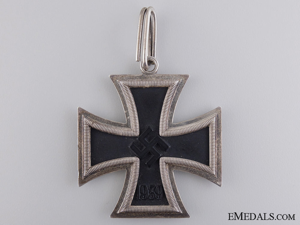a_very_rare_zimmermann_knight’s_cross_of_the_iron_cross1939$19,000_img_05.jpg544143e5c7b5f