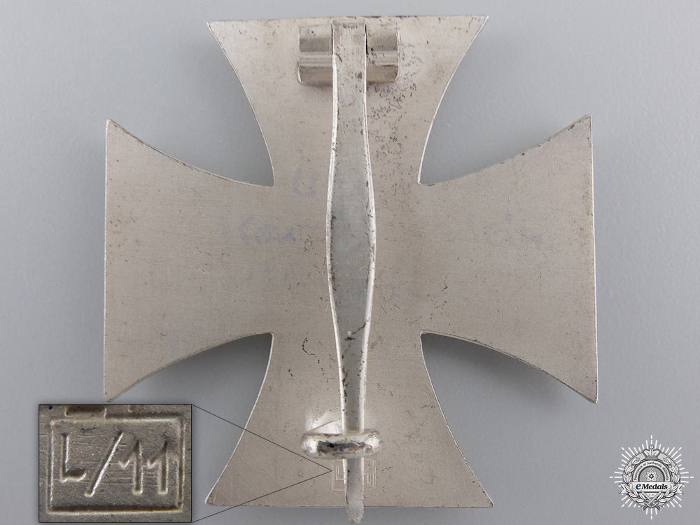 a_mint_iron_cross_first_class_by_wilhelm_deumer_img_05.jpg54e392b2f26d9