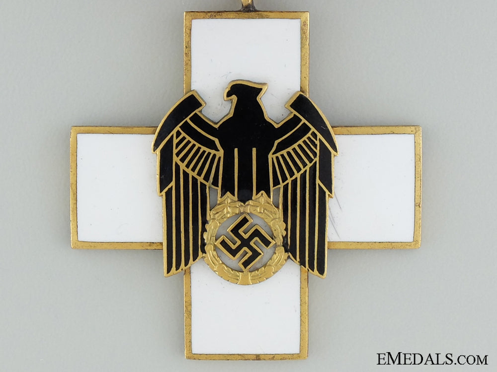 a_cased_german_social_welfare_decoration;_third_class_img_05.jpg5385e8f66d584
