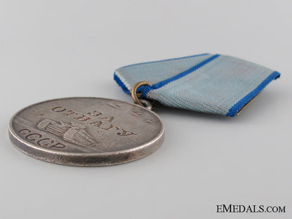 wwii_soviet_medal_for_bravery_img_05.jpg52fa819ad9b16
